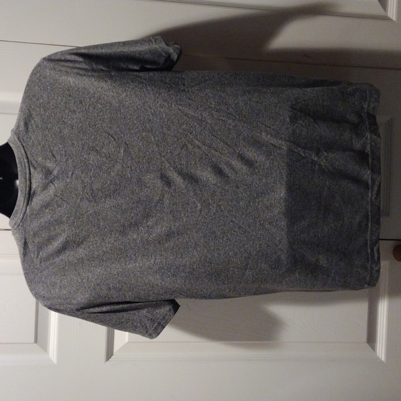 Men's Old Navy Active Tee L - Picture 4 of 5